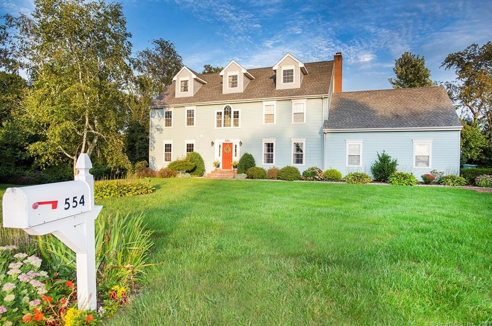 554 Busk Ct, Cheshire, CT 06410