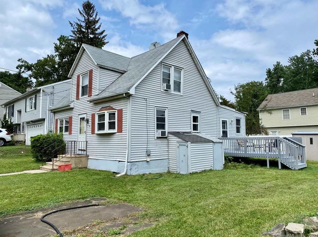 16 Ocala St, New Haven, CT 06516