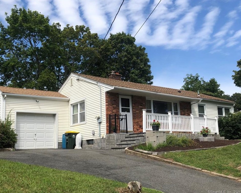 6 Lindgren Terrace, Ansonia, CT 06401