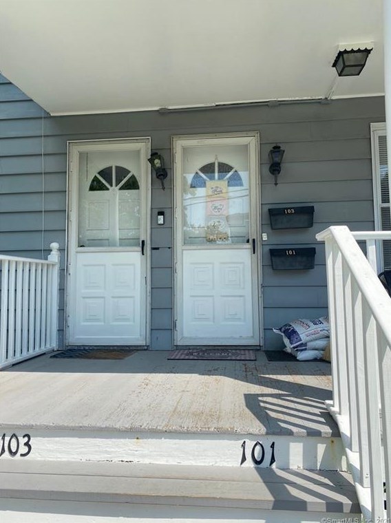 101 Division Ave, Huntington, CT 06484