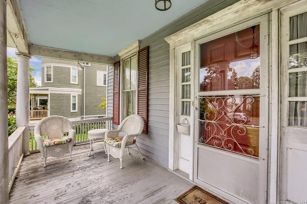 90 Deer Hill Ave, Danbury, CT 06810