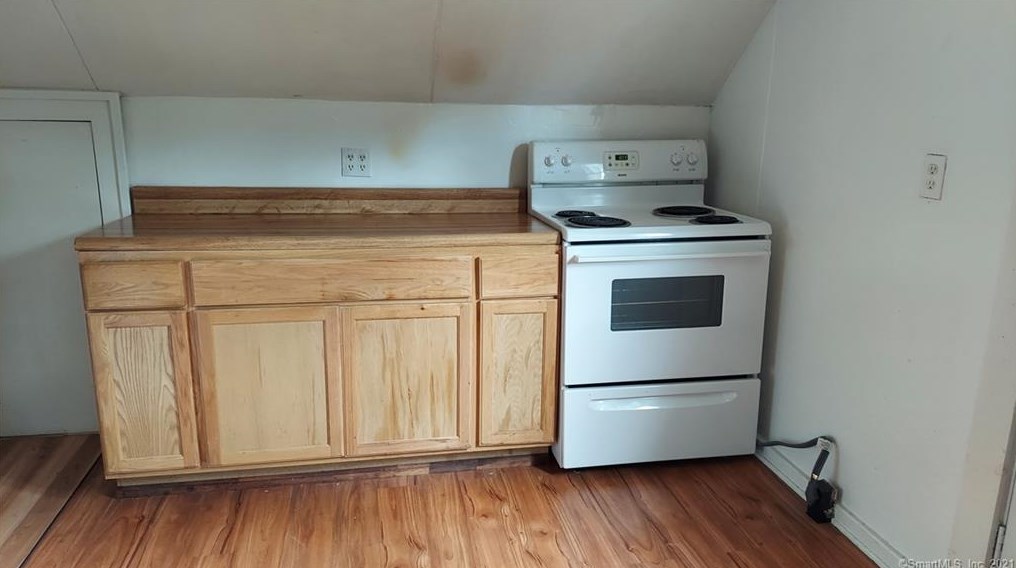895 Migeon Ave, Torrington, CT 06790