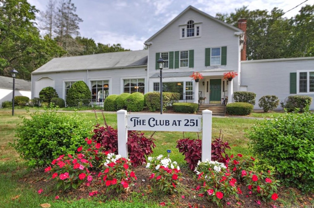 251 Boston Post Rd, Madison, CT 06443 exterior