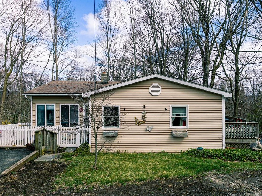 10 Birch Trail, Danbury, CT 06811