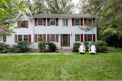 150 Carriage Drive - Photo 1