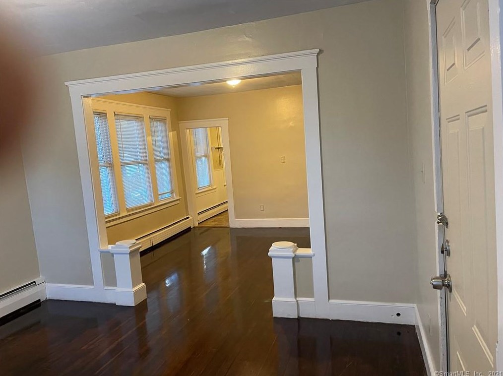 3 Summer Pl, Meriden, CT 06451