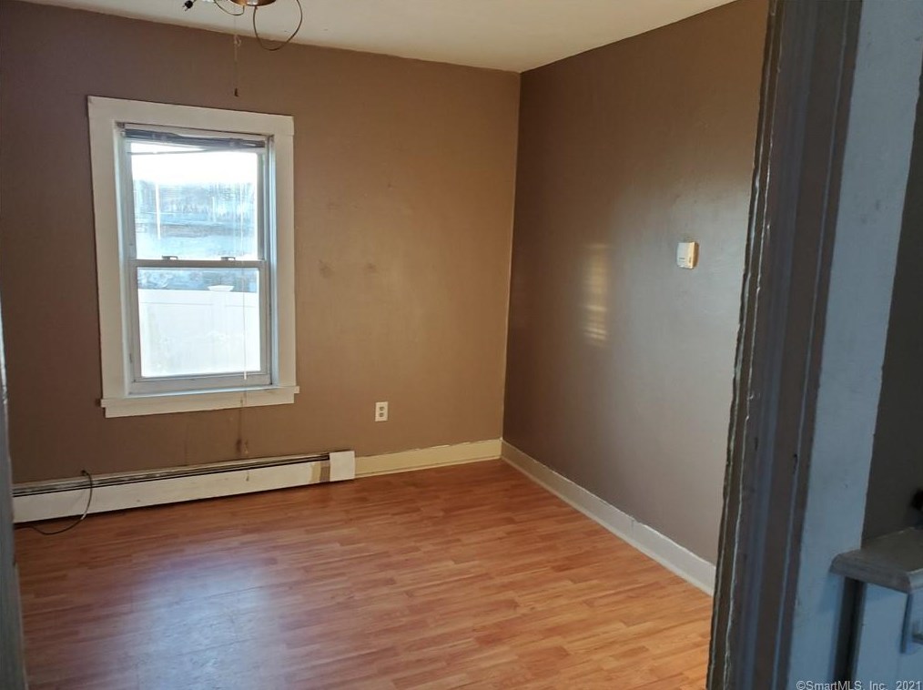 73 Union St, Moosup, CT 06354