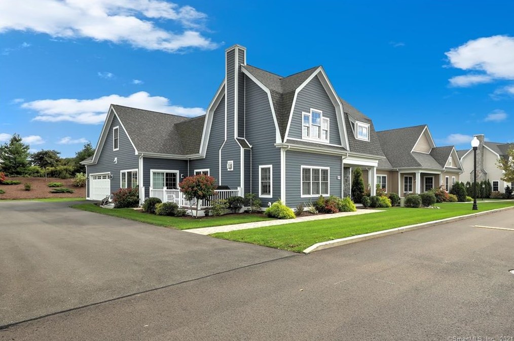 177 Sunrise Hill Cir, Orange, CT 06477