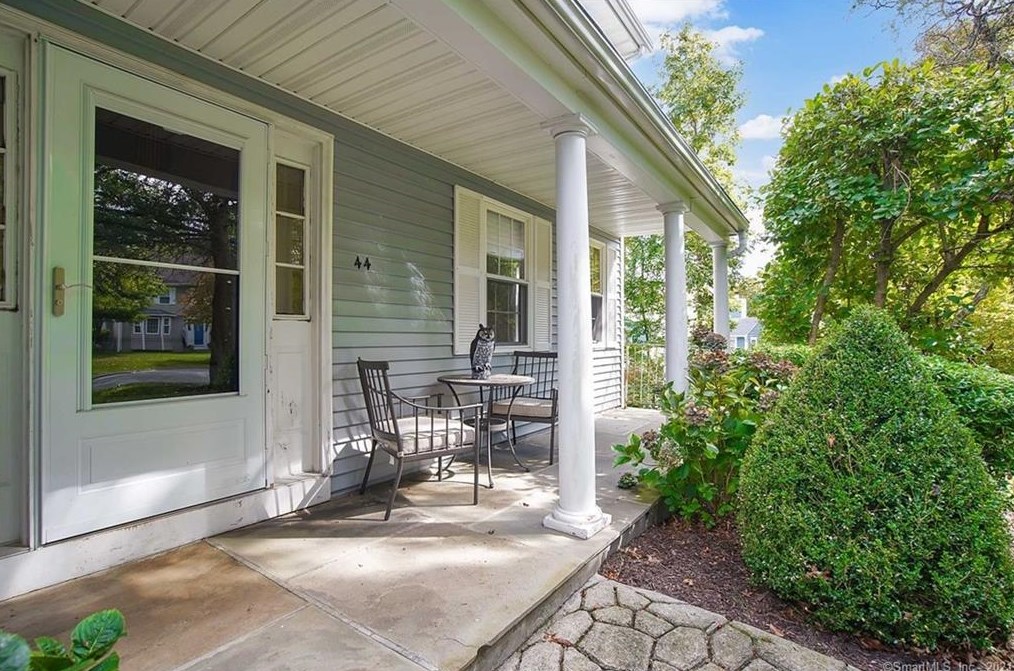 44 Secret Hollow Rd, Upper Stepney, CT 06468