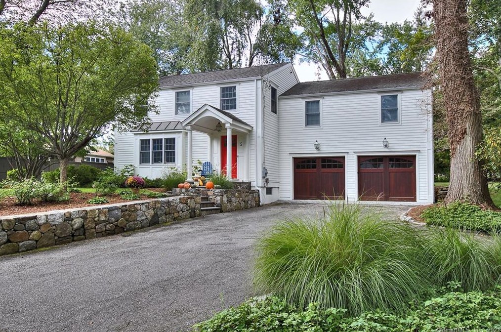 5 Scherer Ct, Westport, CT 06880-2935