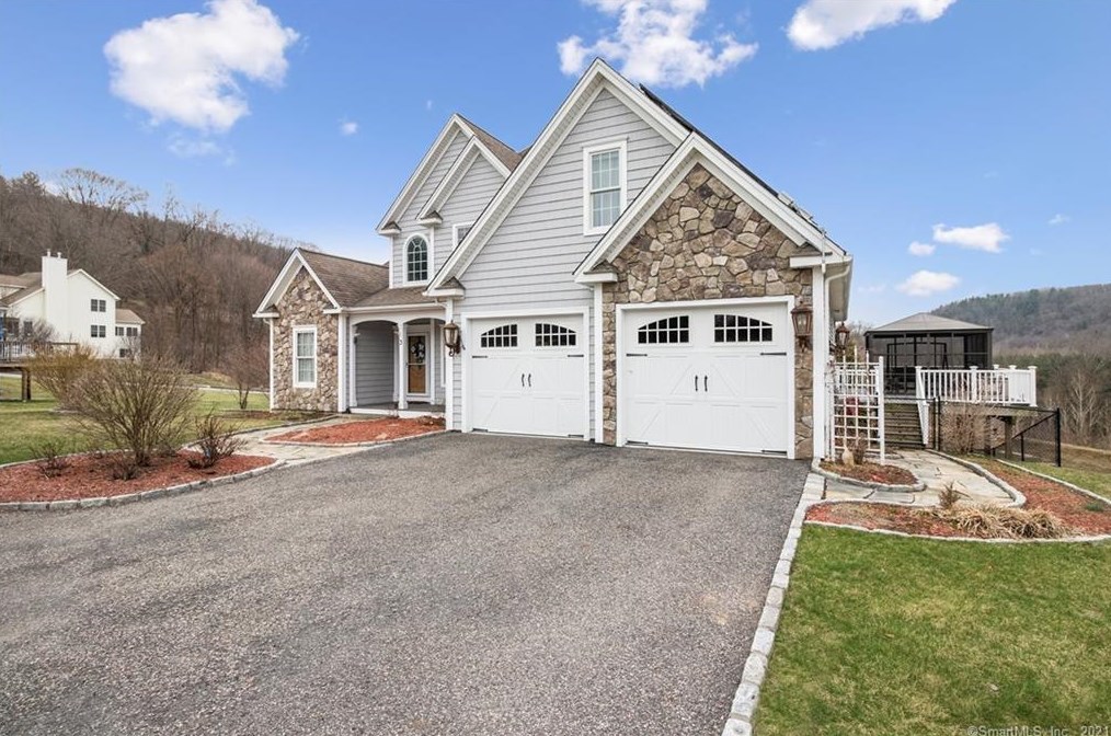 3 Hardwood Cir, Northville, CT 06776 exterior