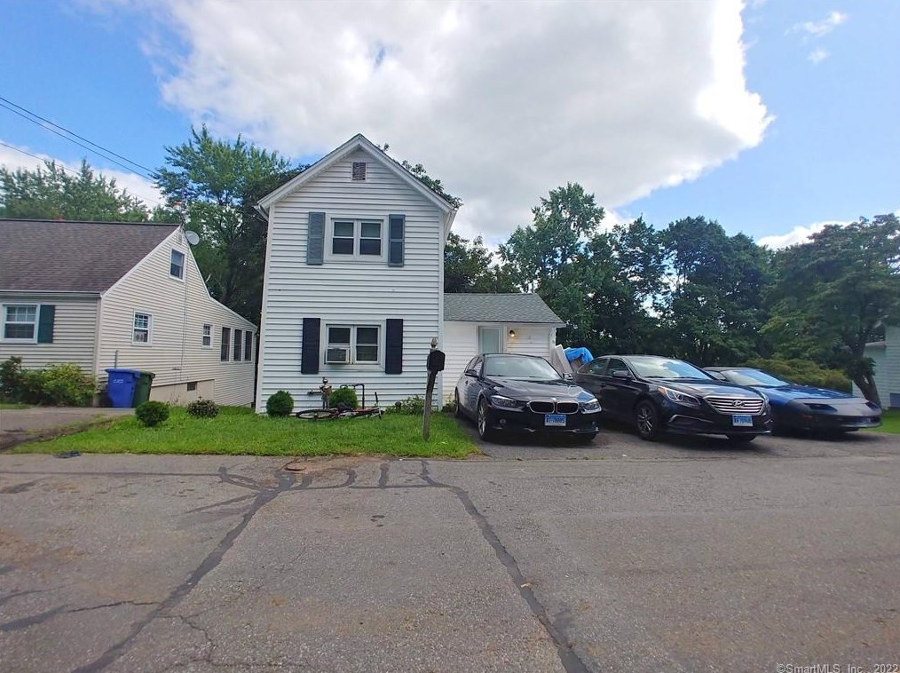 87 Horton Ave, Meriden, CT 06450-6046