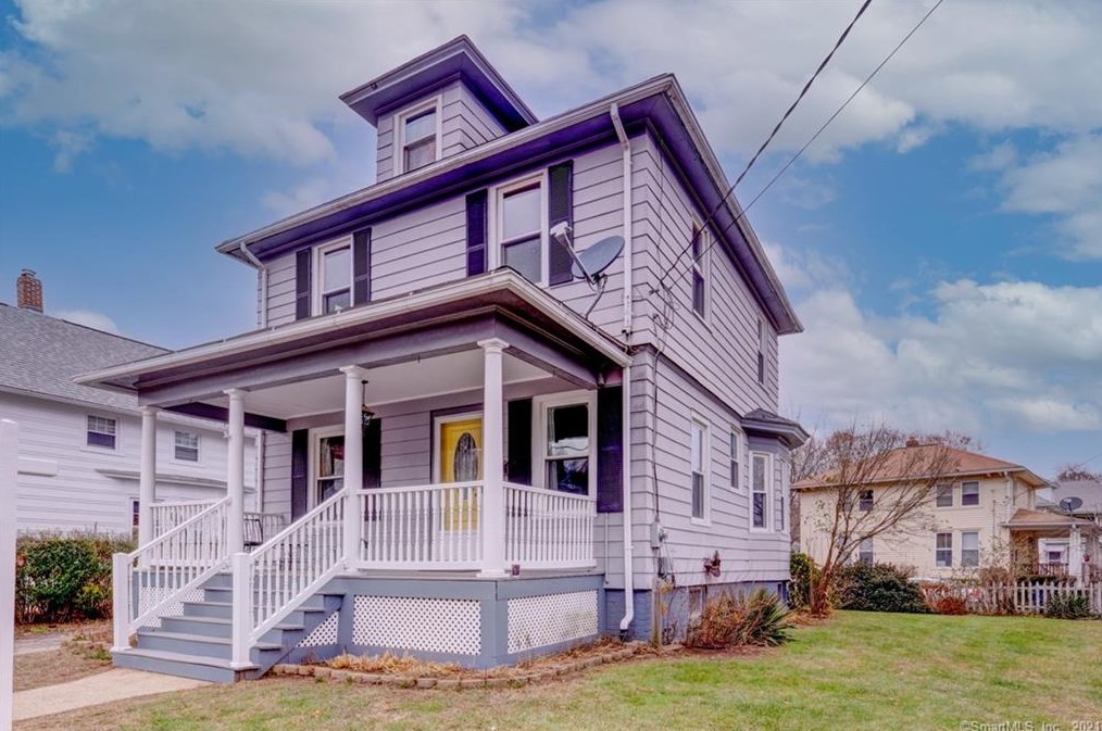 67 Hayden St, Chestnut Hill, CT 06226-3343