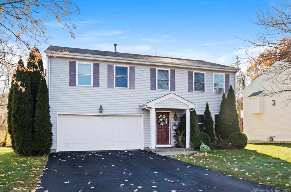 208 E Barber St, Windsor, CT 06095