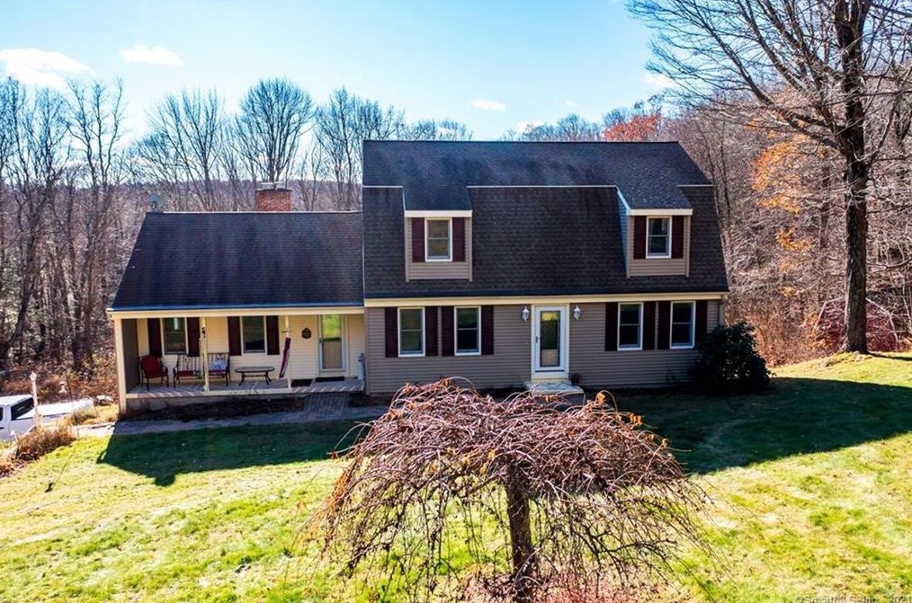 59 Lavander Rd, Winsted, CT 06063-1802