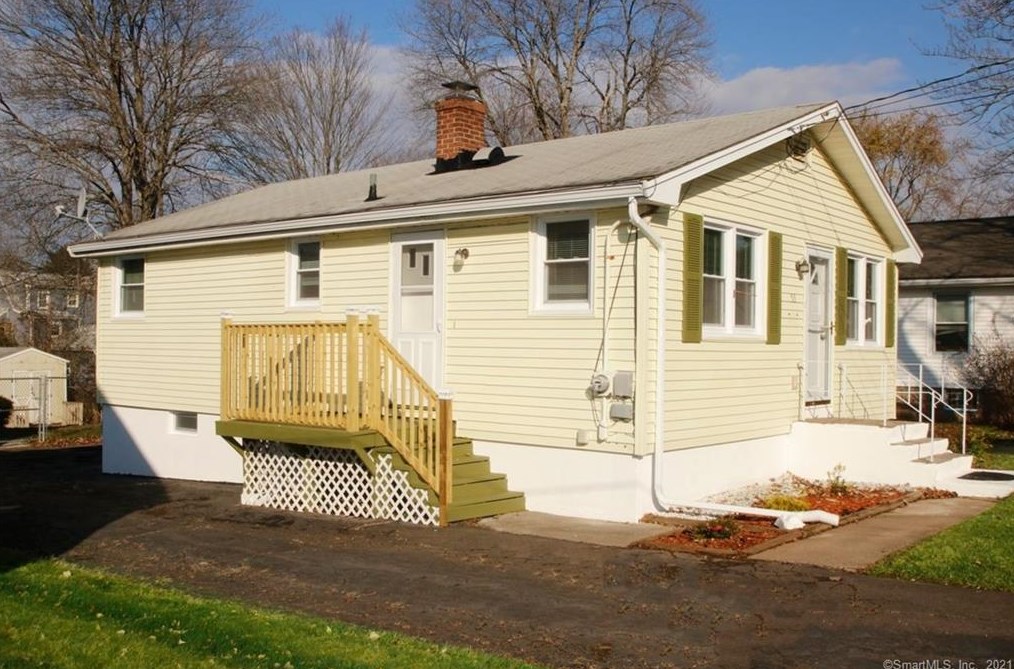 53 Plumb Ave, Meriden, CT 06450-6538