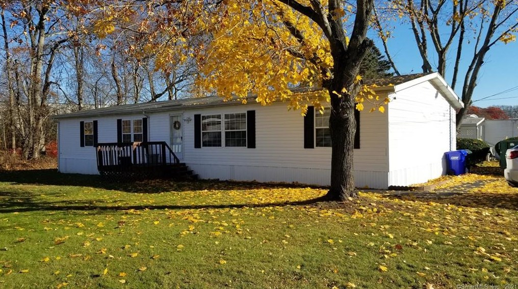 155 D St, Groton CT  06340-5362 exterior