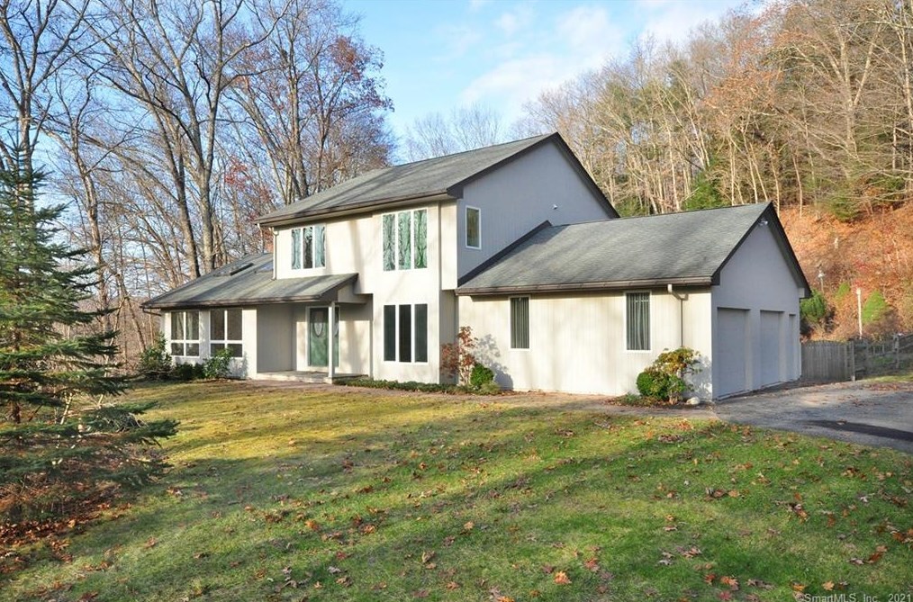 490 River Rd, Gaylordsville, CT 06755
