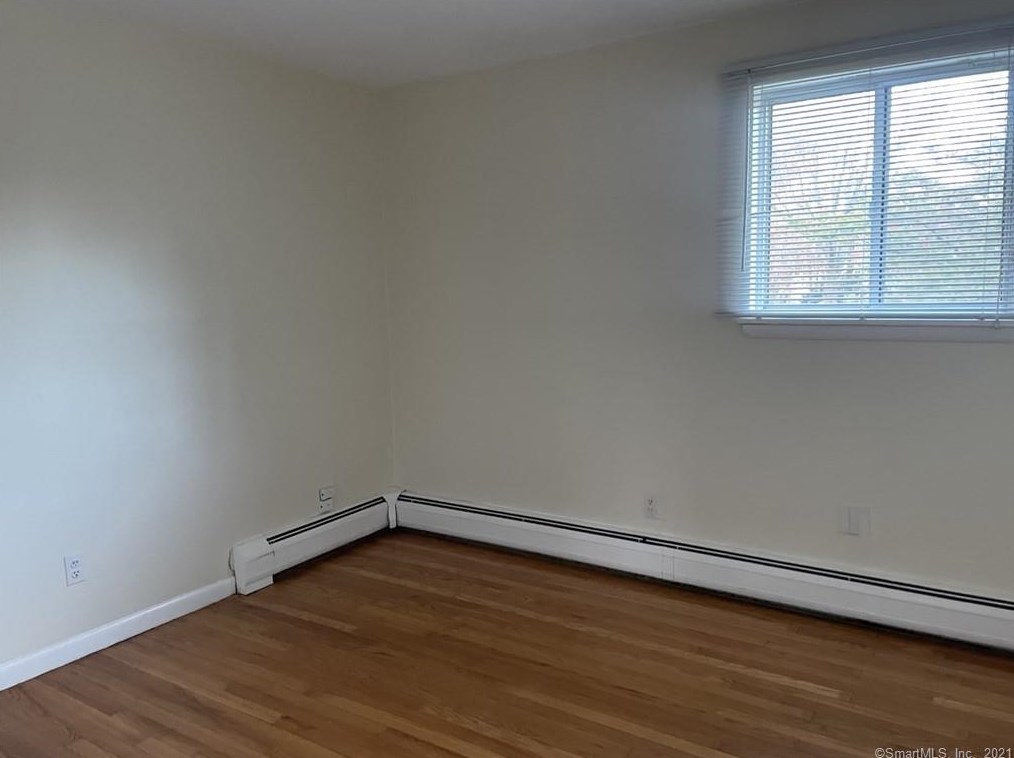 713 Black Rock Tpke, Fairfield CT  06825-4745 exterior