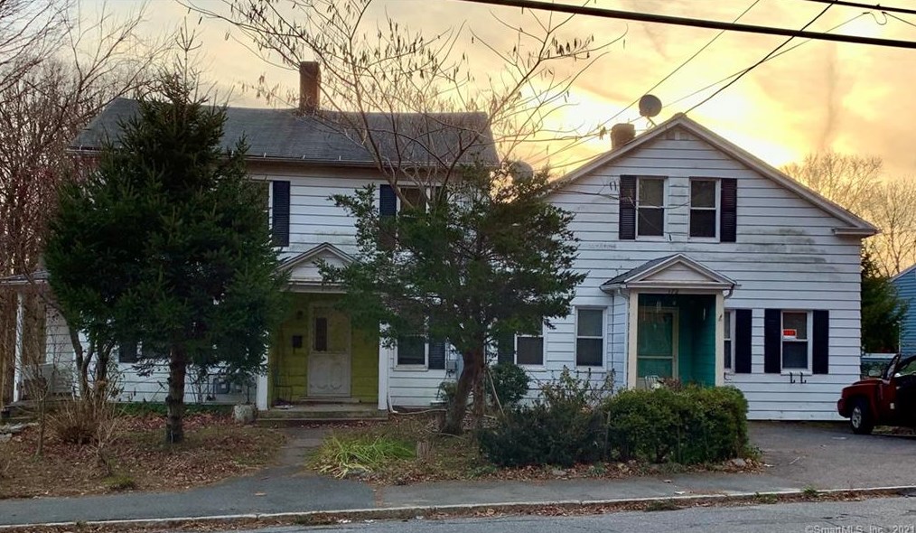 370 Hawthorne Ave, Derby, CT 06418-1053