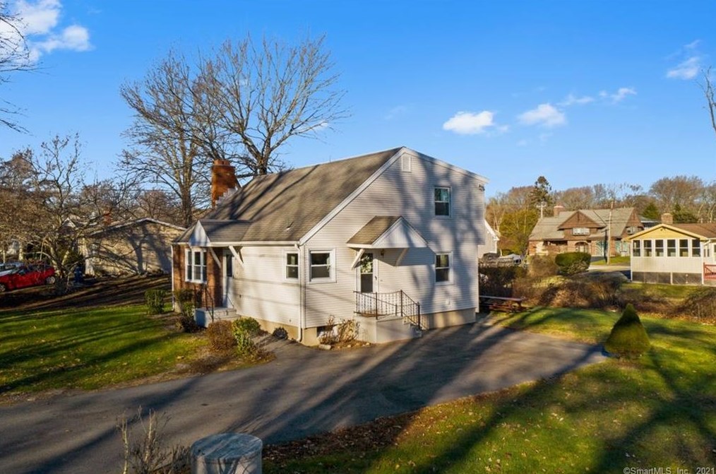 6 Center Beach Ave, Lyme, CT 06371