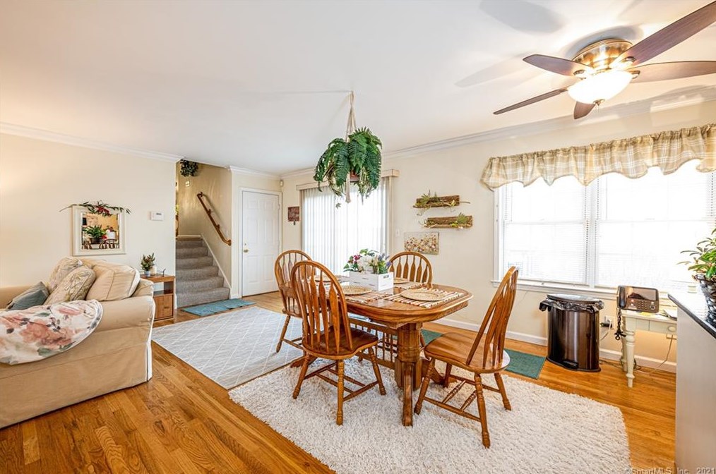 239 Fans Rock Rd, New Haven CT 06518-2014 exterior