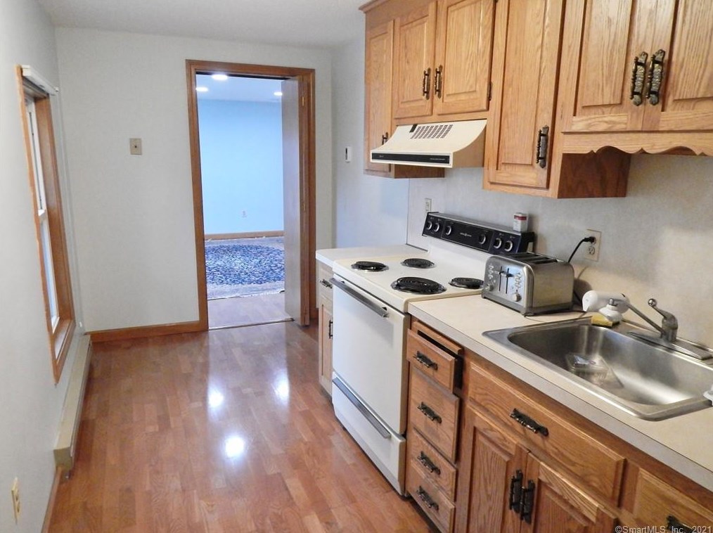 58 E Main St #a, Plainville, CT 06062