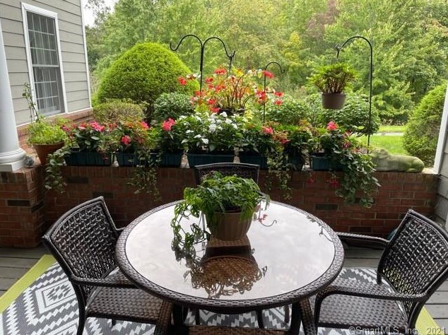 60 Cassandra Blvd, Hartford CT  06107-3139 exterior