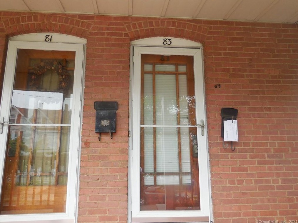 83 Grove St, Middletown, CT 06457