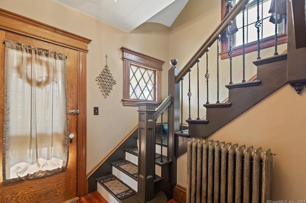 108 Freeman Ave, Stratford CT  06614-4021 exterior