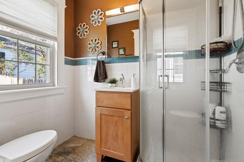 108 Freeman Ave, Stratford CT  06614-4021 exterior