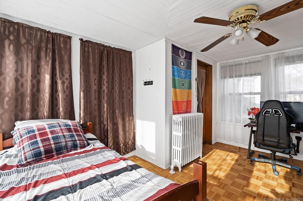 108 Freeman Ave, Stratford CT  06614-4021 exterior