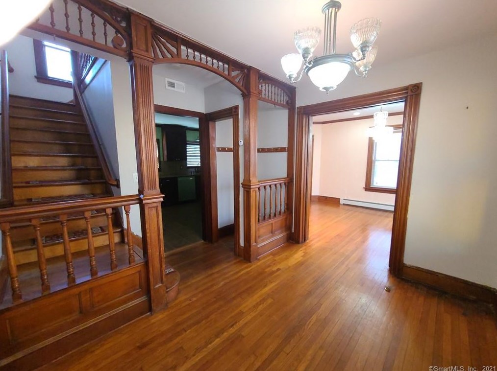 206 Minerva St, Derby, CT 06418