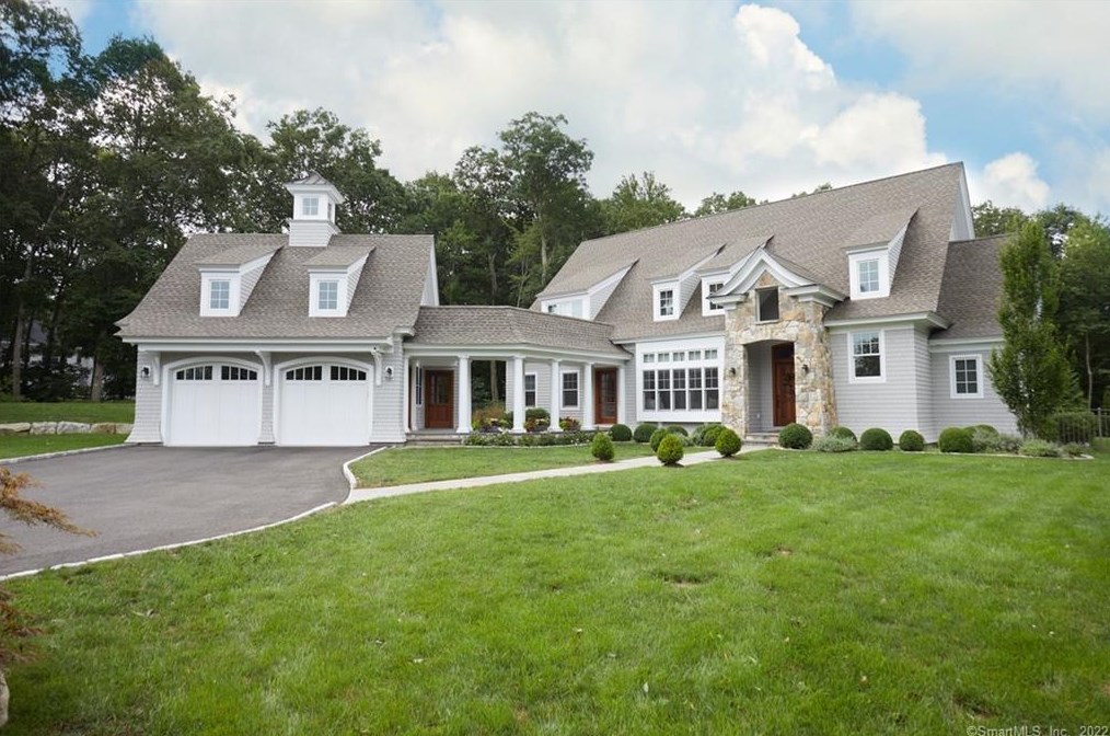 11 Hillcrest Ln, Weston, CT 06883-1105