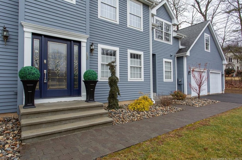 15 Winterbourne Vw, Tolland, CT 06084-3563