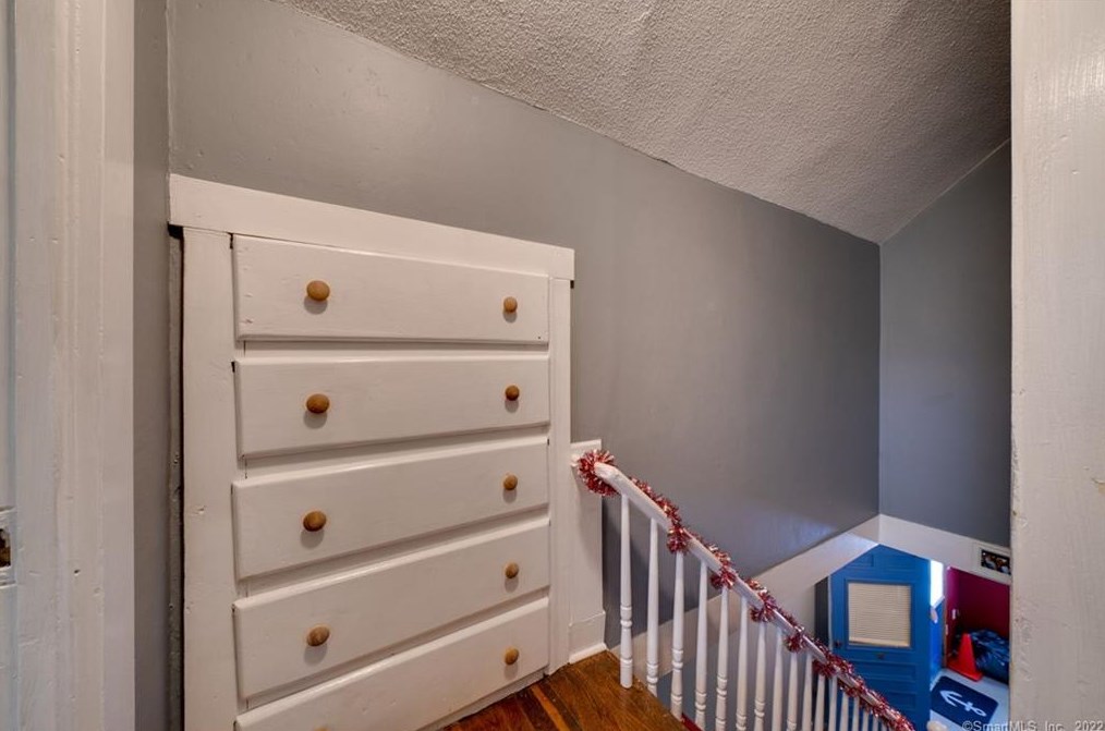 286 Summit St, Chestnut Hill CT  06226-2334 exterior