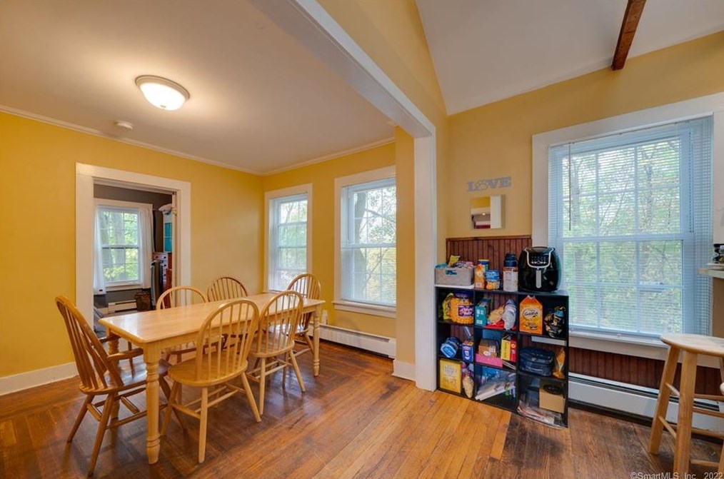 286 Summit St, Chestnut Hill CT  06226-2334 exterior