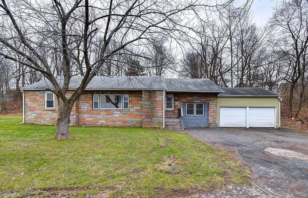 30 Ann Pl, Meriden, CT 06450-5905
