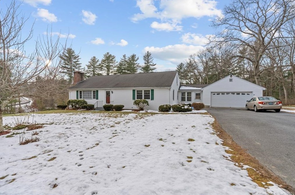 1 Sugar Brook Rd, Plainfield, CT 06374