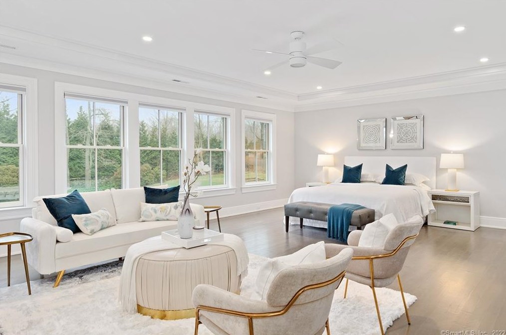 9 Burr Farms Rd, Westport CT 06880 exterior