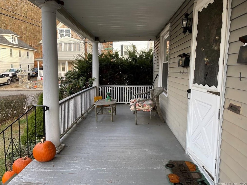 34 Forest Ave, Ansonia, CT 06401
