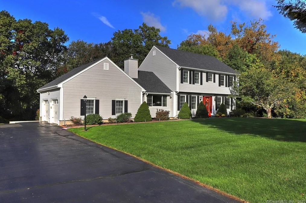 52 Valley Brook Rd, Branford, CT 06405 exterior