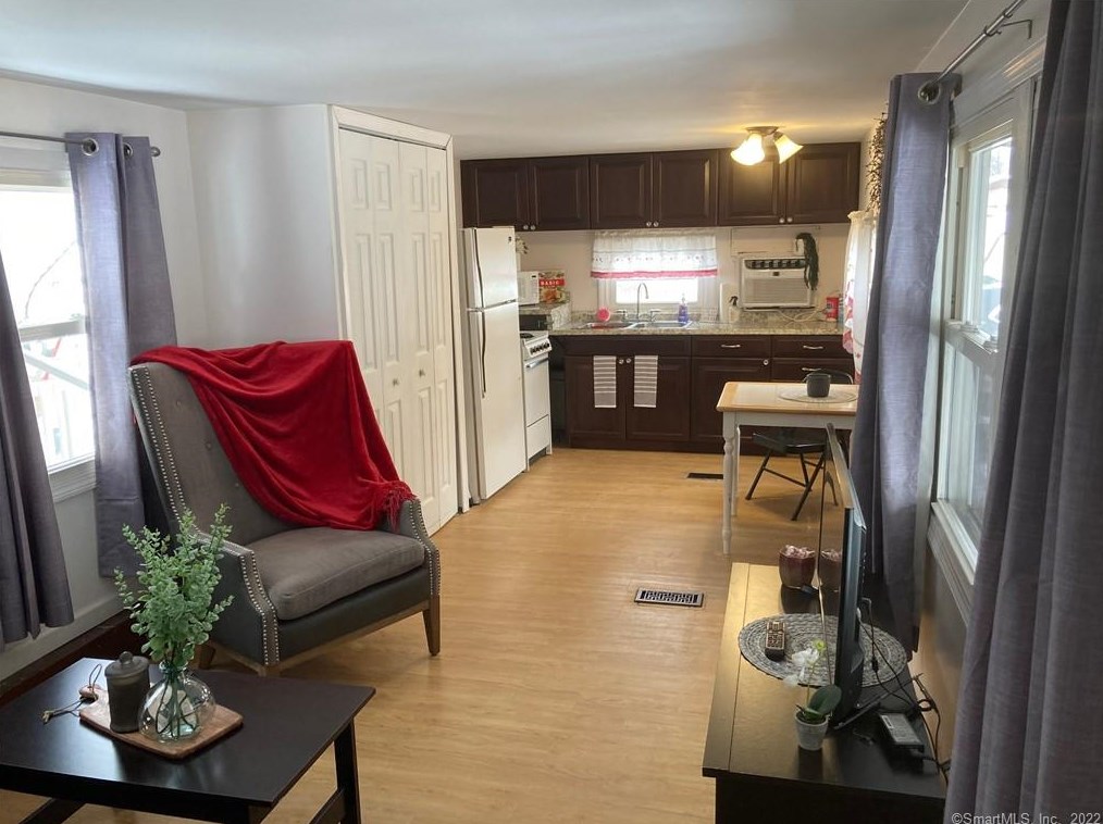 9 Main St #23, Wapping, CT 06074