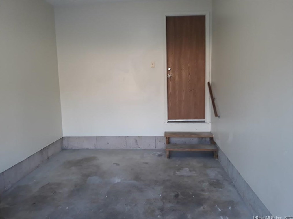 71 Franklin St, Vernon CT  06066-2444 exterior