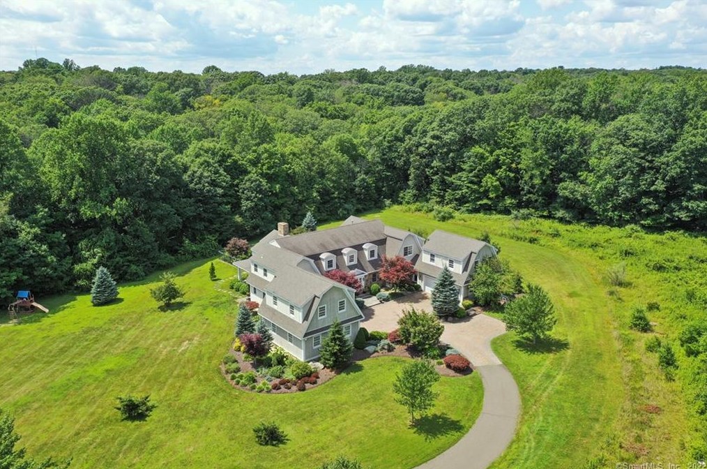 92 Parker Hill Rd, Deep River, CT 06419