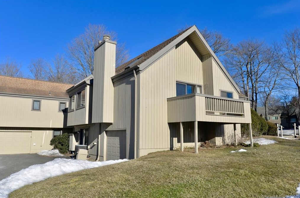 61 Cheyenne Ln #a, Stratford, CT 06614
