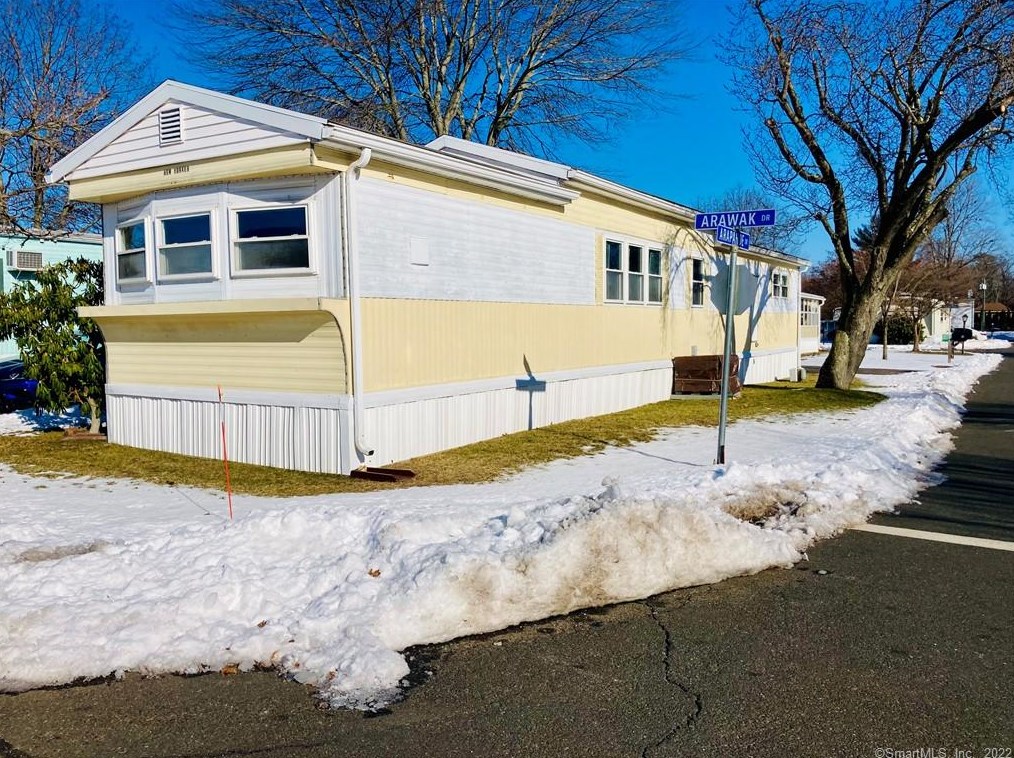20 Arawak Dr, Hartford, CT 06118