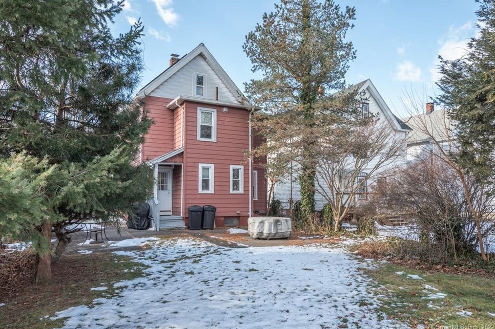 459 3 Ave, New Haven CT 06516-5447 exterior