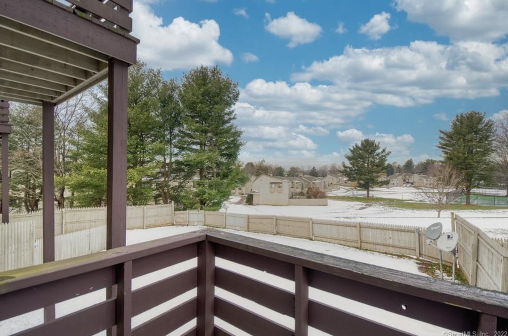 95 Kent Ct, Meriden, CT 06450-8166