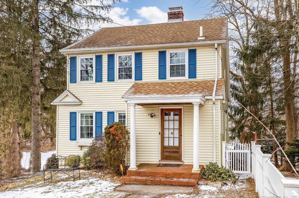 43 Tunnel Rd, Vernon, CT 06066-5001